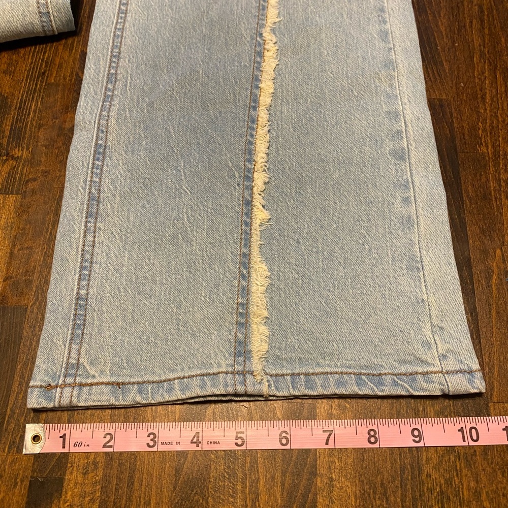 Women's No Boundaries Wide Leg Baggy Jeans Size 4 Grunge Y2K Fringe Light Wash - Picture 10 of 10